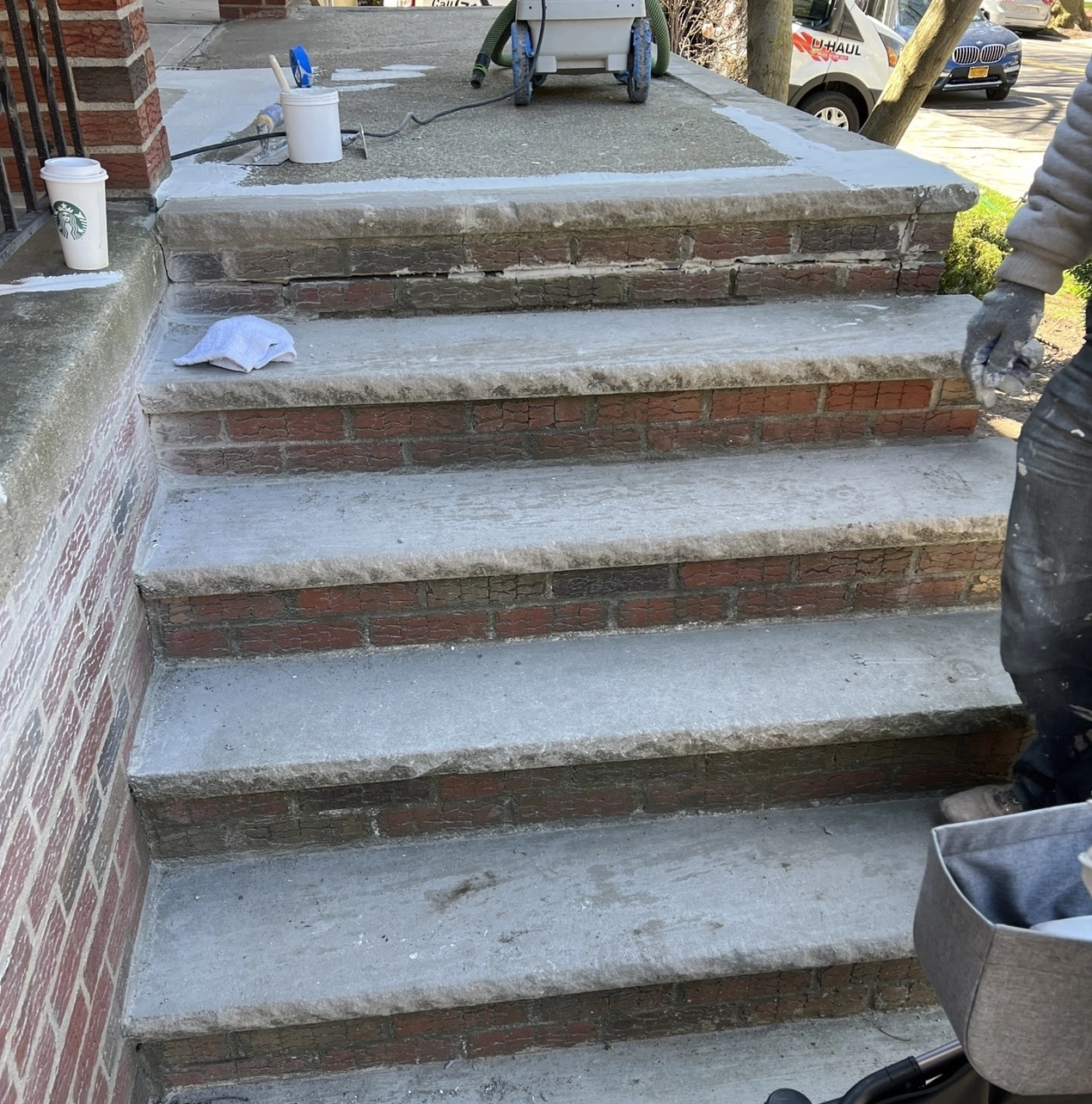 313-1. Brooklyn – Left Staircase (before) (1) 313-1. Brooklyn - Left Staircase (before) (1)